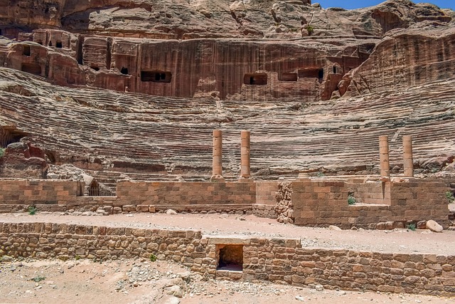 Petra ancient theatre/ Αρχαίο θέατρο Πέτρας