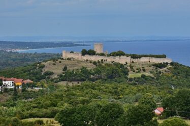 castle of Platamona/Κάστρο του Πλαταμώνα