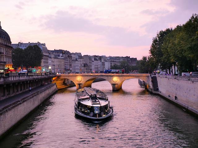 seine boat tour